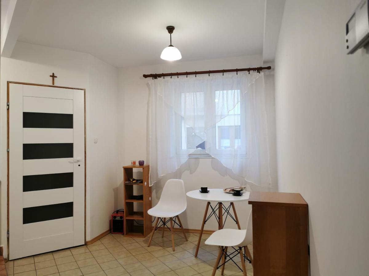 White Apartment Jablonna  Bagian luar foto